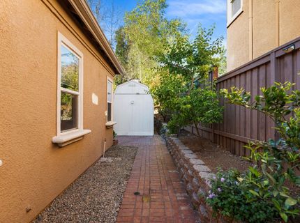 1061 Sandwick Way, Folsom, CA 95630 Photo