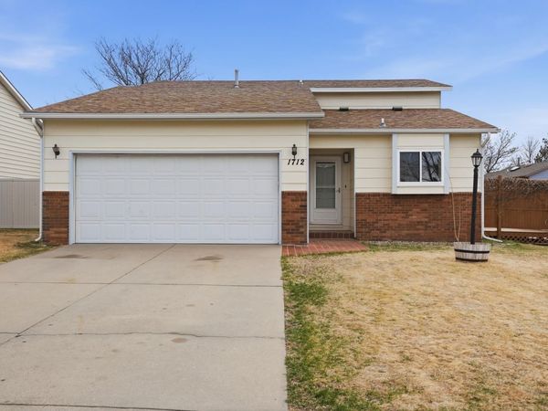 1712 COPPERDALE DR, Rapid City, SD 57703