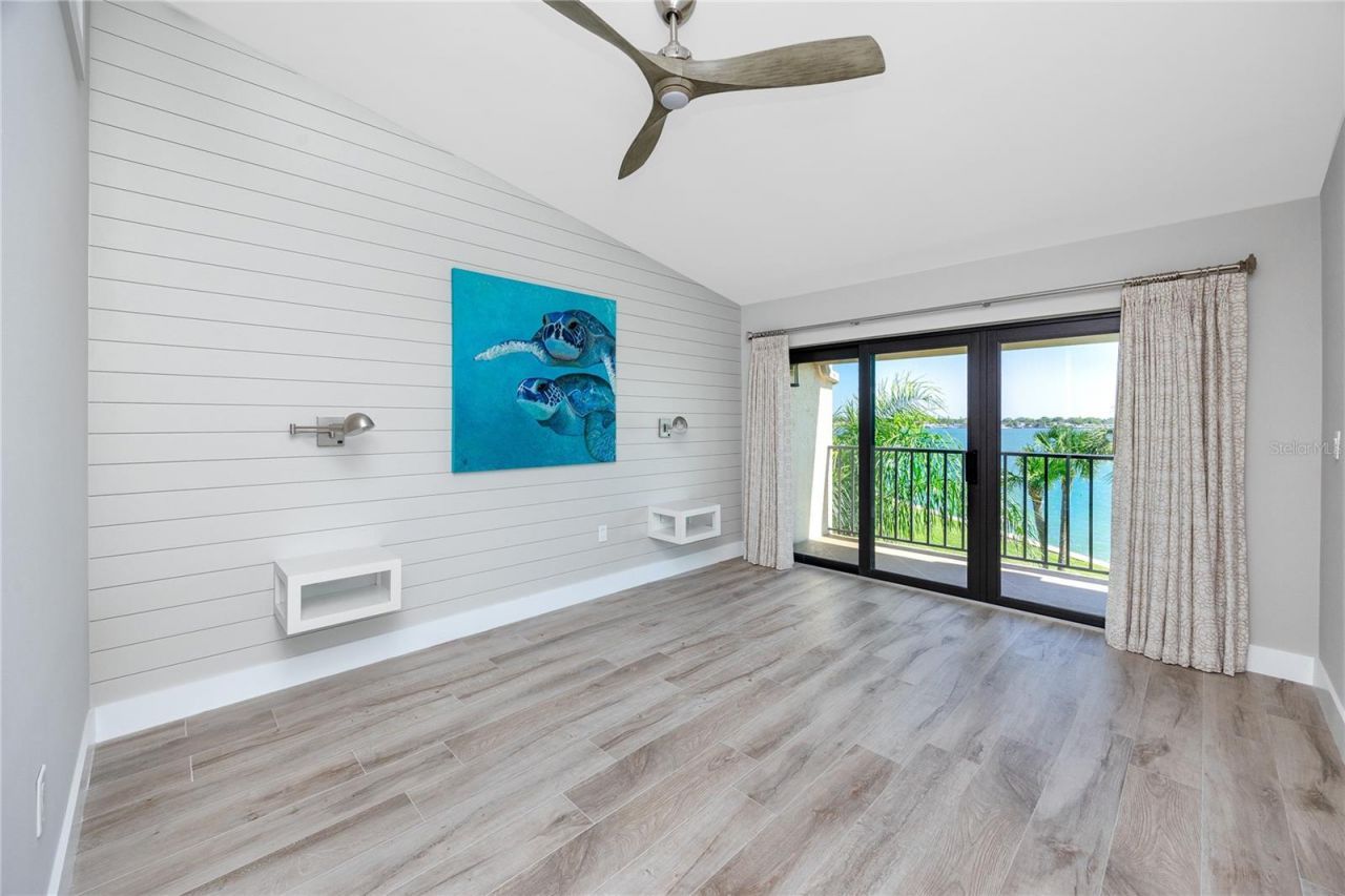 7540 Sunshine Skyway Lane S, Unit 217, Saint Petersburg, FL 33711 Photo