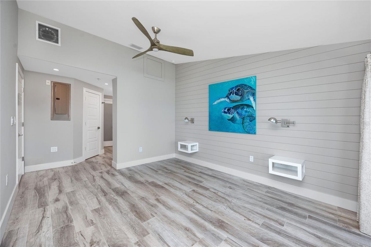 7540 Sunshine Skyway Lane S, Unit 217, Saint Petersburg, FL 33711 Photo