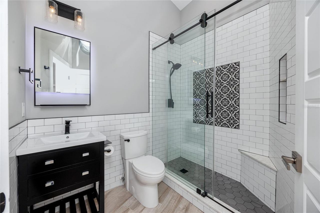 7540 Sunshine Skyway Lane S, Unit 217, Saint Petersburg, FL 33711 Photo