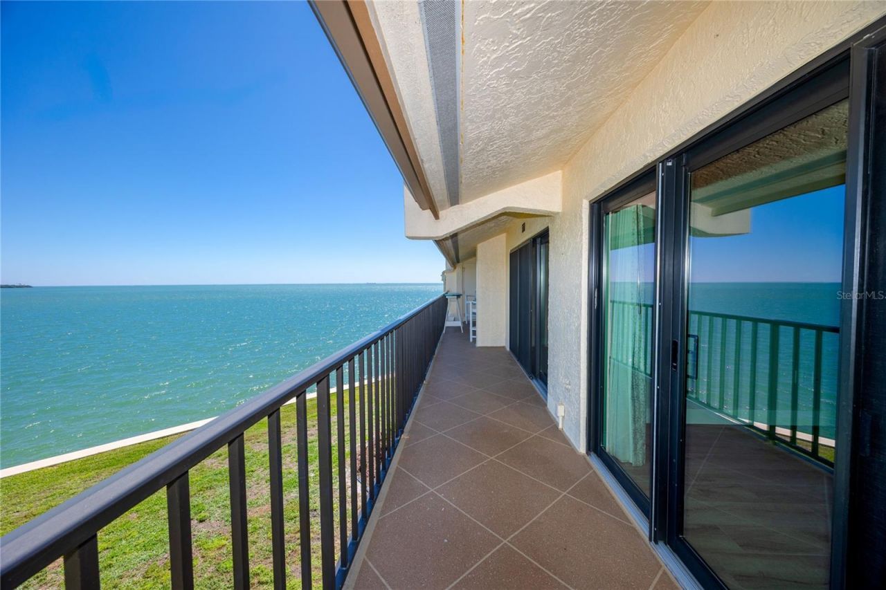 7540 Sunshine Skyway Lane S, Unit 217, Saint Petersburg, FL 33711 Photo