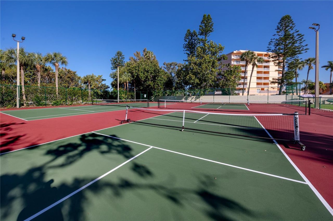 7540 Sunshine Skyway Lane S, Unit 217, Saint Petersburg, FL 33711 Photo