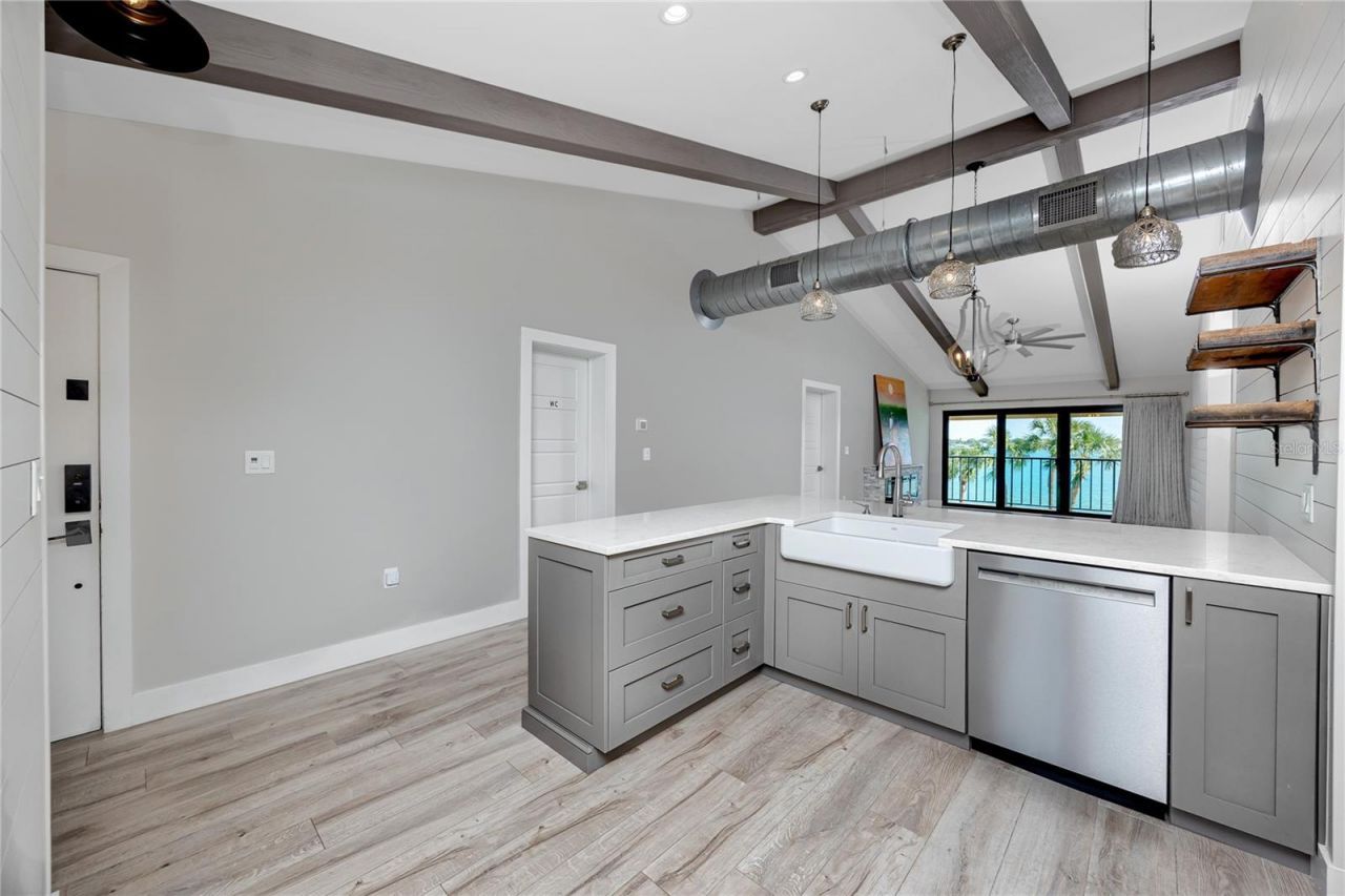 7540 Sunshine Skyway Lane S, Unit 217, Saint Petersburg, FL 33711 Photo