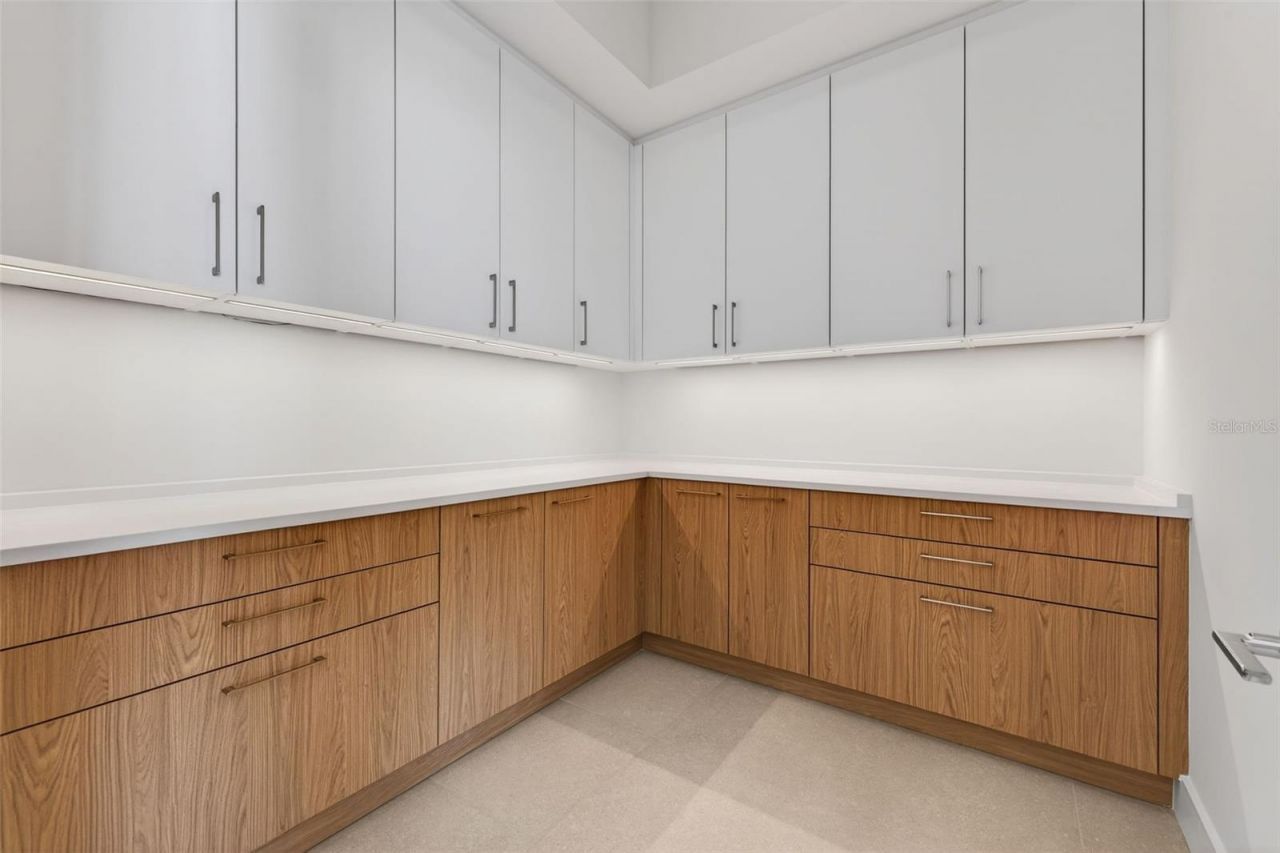 275 1st Avenue S, Unit 4202, Saint Petersburg, FL 33701 Photo