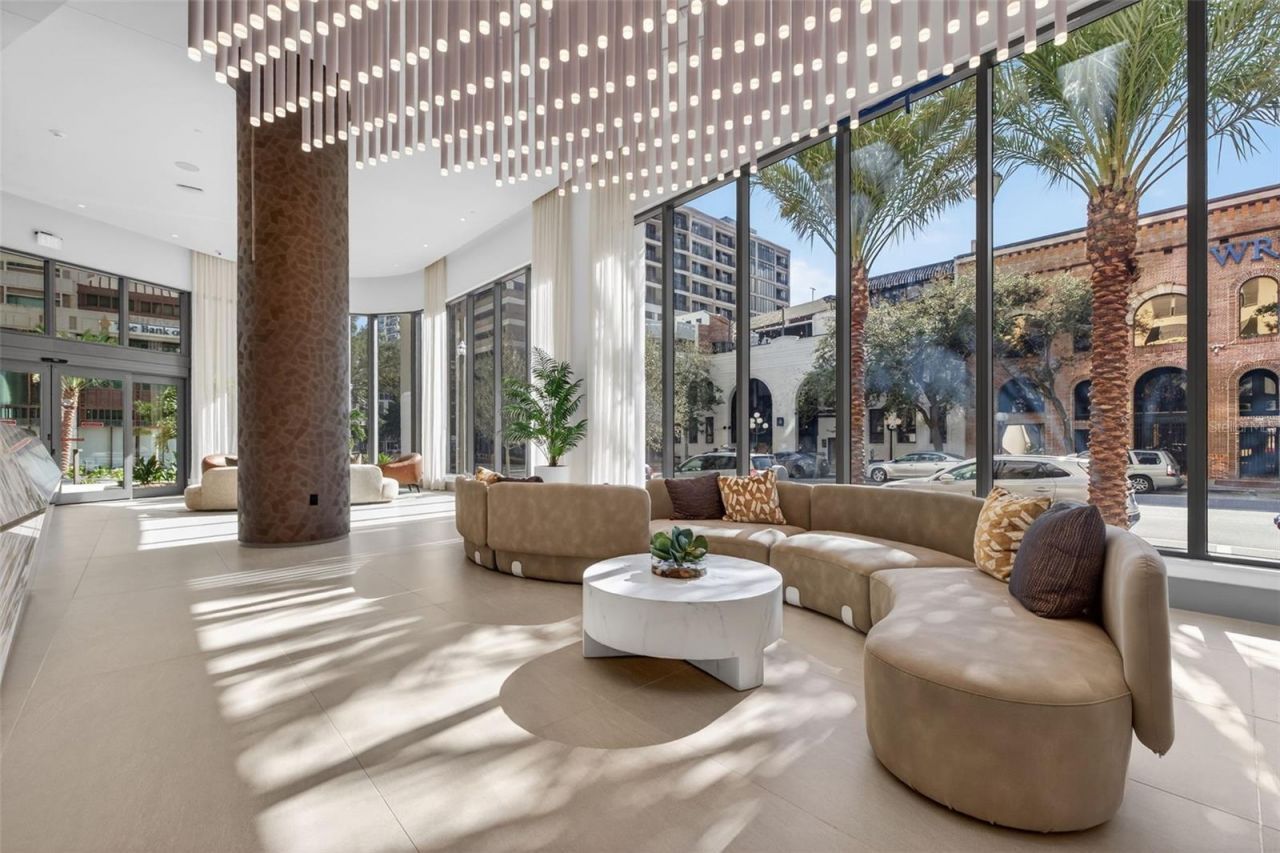 275 1st Avenue S, Unit 4202, Saint Petersburg, FL 33701 Photo