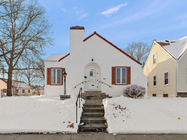 548 5th Avenue S, South Saint Paul, MN 55075