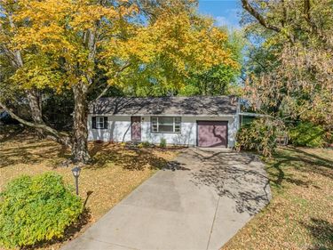 4174 Mapleview Drive, Beavercreek, OH 45432