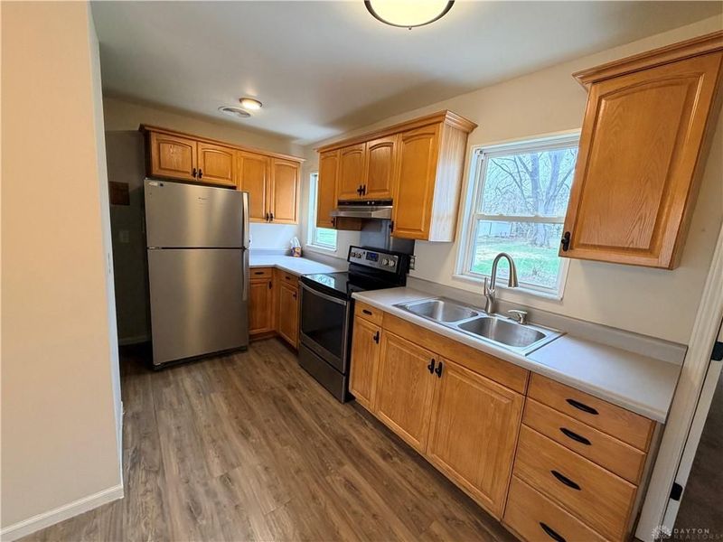 4174 Mapleview Drive, Beavercreek, OH 45432 Photo 8