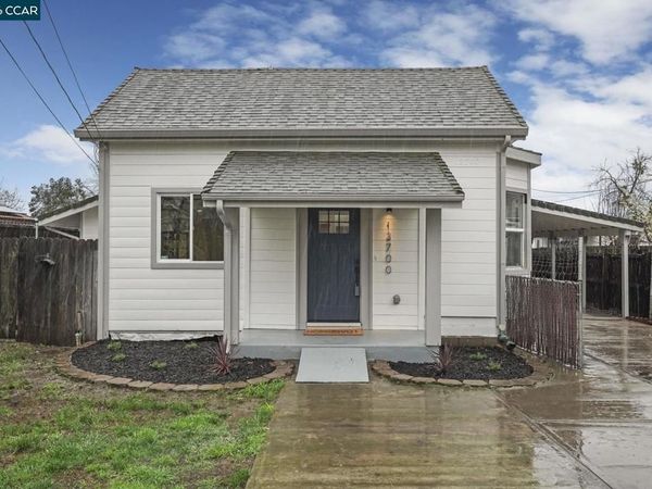 13700 E Hammond, Lockeford, CA 95237