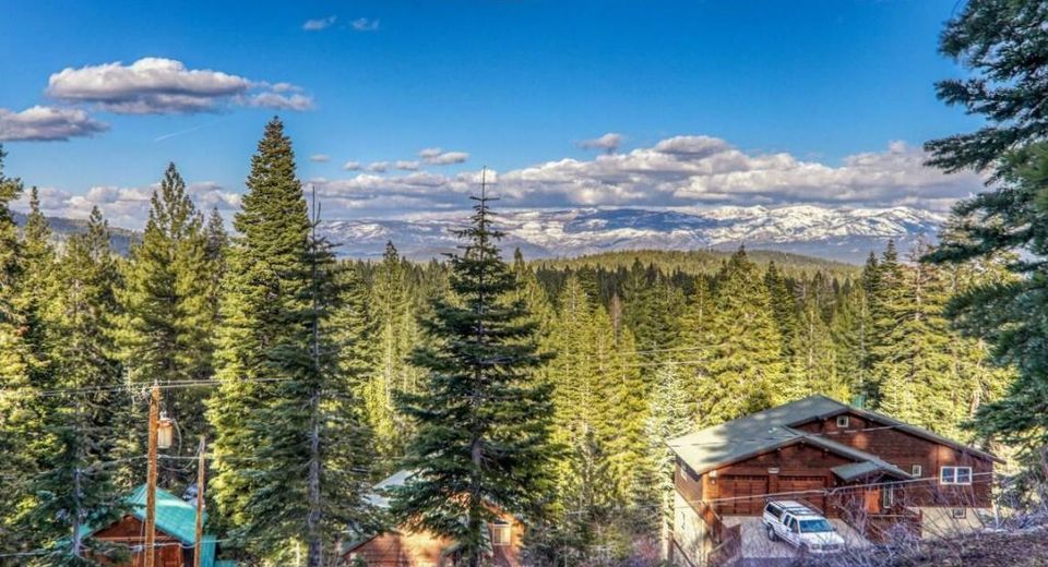 11910 Rhineland Avenue, Truckee, CA 96161 Photo