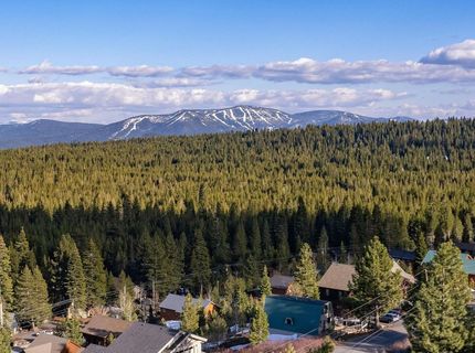 11910 Rhineland Avenue, Truckee, CA 96161 Photo