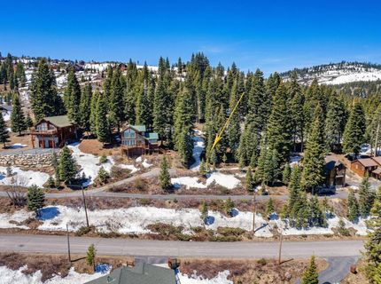 11910 Rhineland Avenue, Truckee, CA 96161 Photo