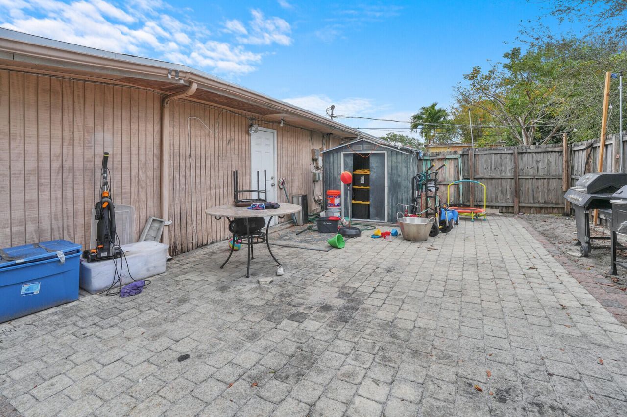 2040 NE 2nd Terrace, Pompano Beach, FL 33060 Photo