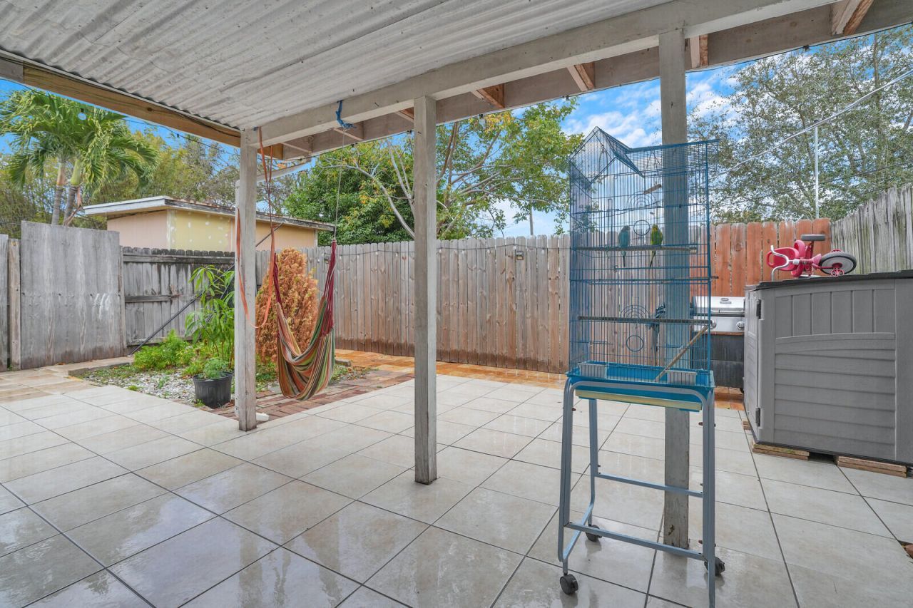 2040 NE 2nd Terrace, Pompano Beach, FL 33060 Photo