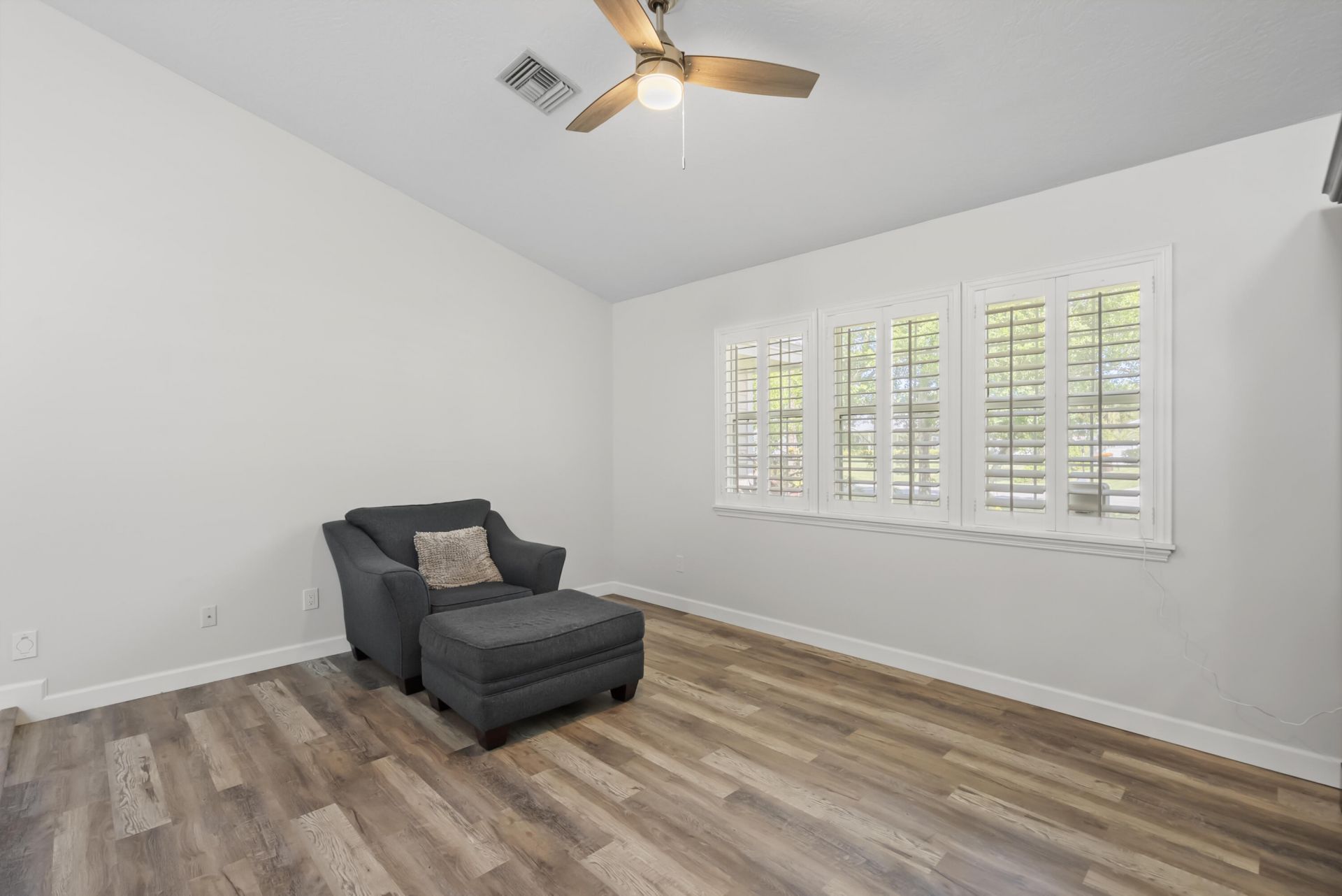 435 61st Avenue, Vero Beach, FL 32968 Photo
