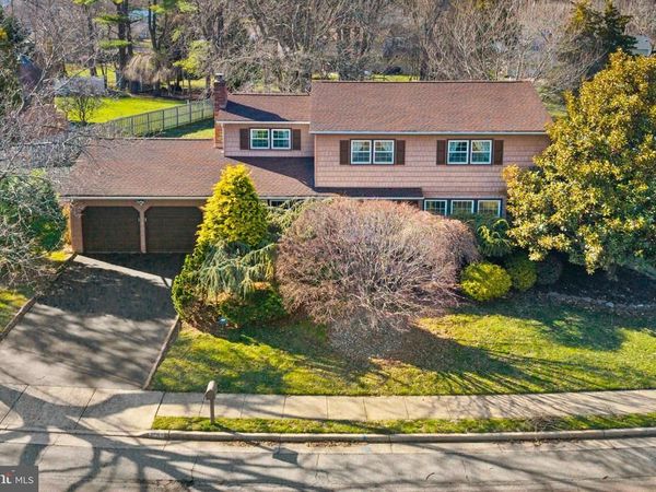 28 GEORGIAN BAY DRIVE, MORGANVILLE, NJ 07751