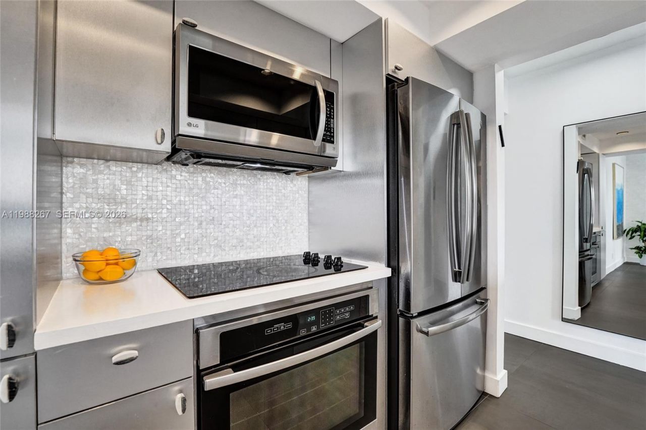 430 Golden Isles Dr , Unit 201, Hallandale Beach, FL 33009 Photo