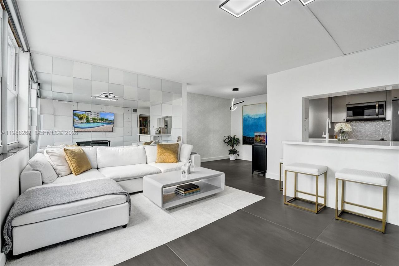 430 Golden Isles Dr , Unit 201, Hallandale Beach, FL 33009 Photo