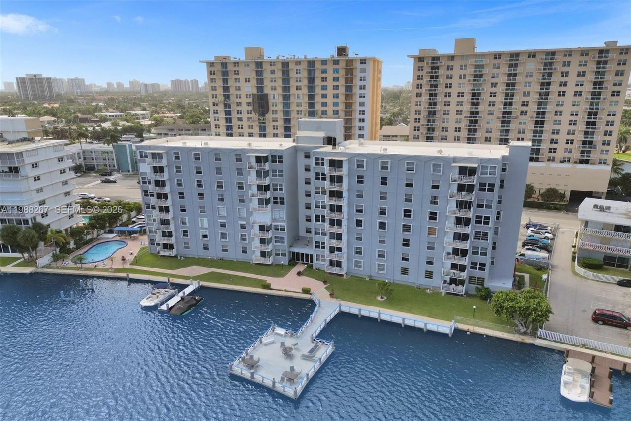 430 Golden Isles Dr , Unit 201, Hallandale Beach, FL 33009 Photo