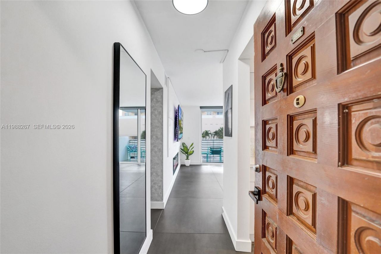 430 Golden Isles Dr , Unit 201, Hallandale Beach, FL 33009 Photo