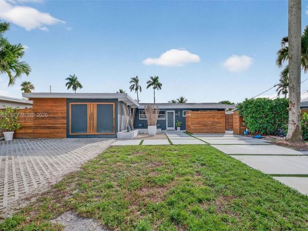 2436 Cat Cay Ln, Fort Lauderdale, FL 33312