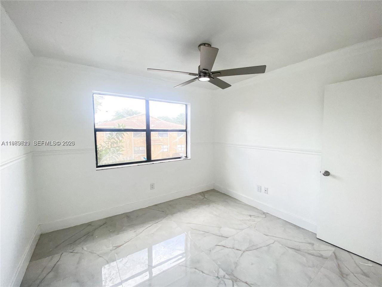 2550 W 67th Pl , Unit 22-32, Hialeah, FL 33016 Photo