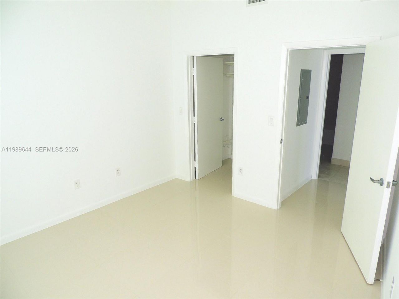 1900 N Bayshore Dr, Unit 4117, Miami, FL 33132 Photo