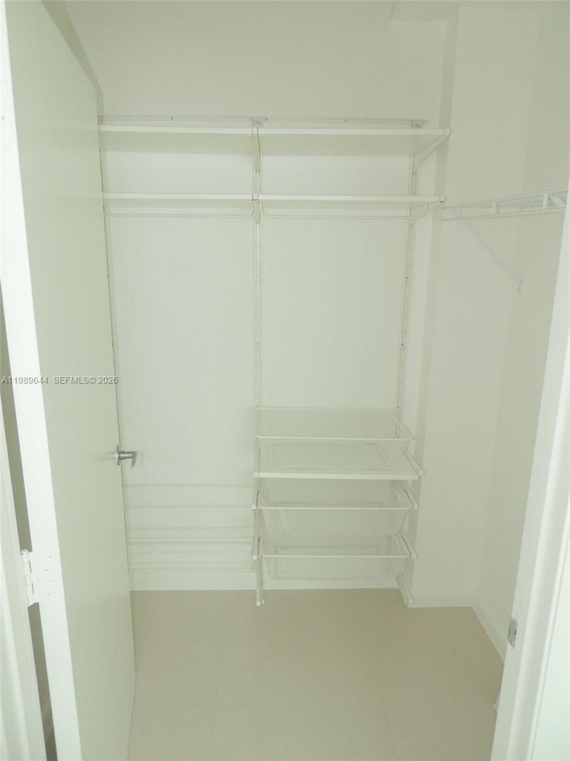 1900 N Bayshore Dr, Unit 4117, Miami, FL 33132 Photo