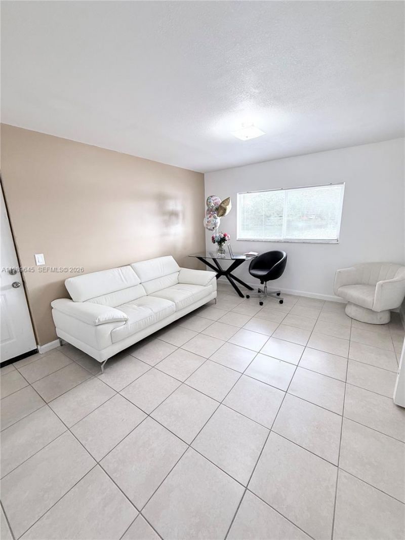 3690 N 56th Ave , Unit 902, Hollywood, FL 33021 Photo