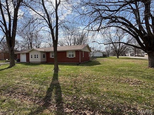 733 Easy Street , Monroe City, MO 63456