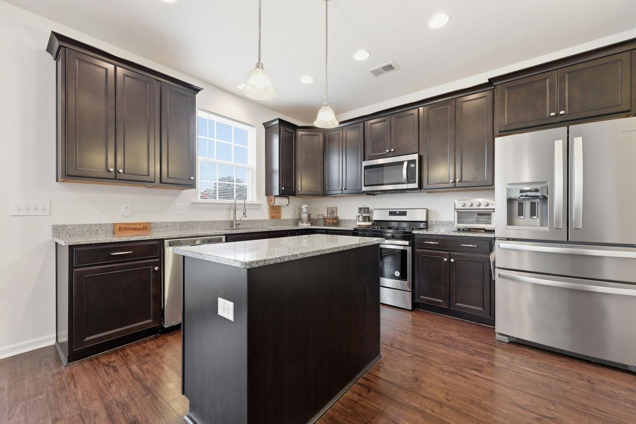 121 Sugeree Drive Photo 10