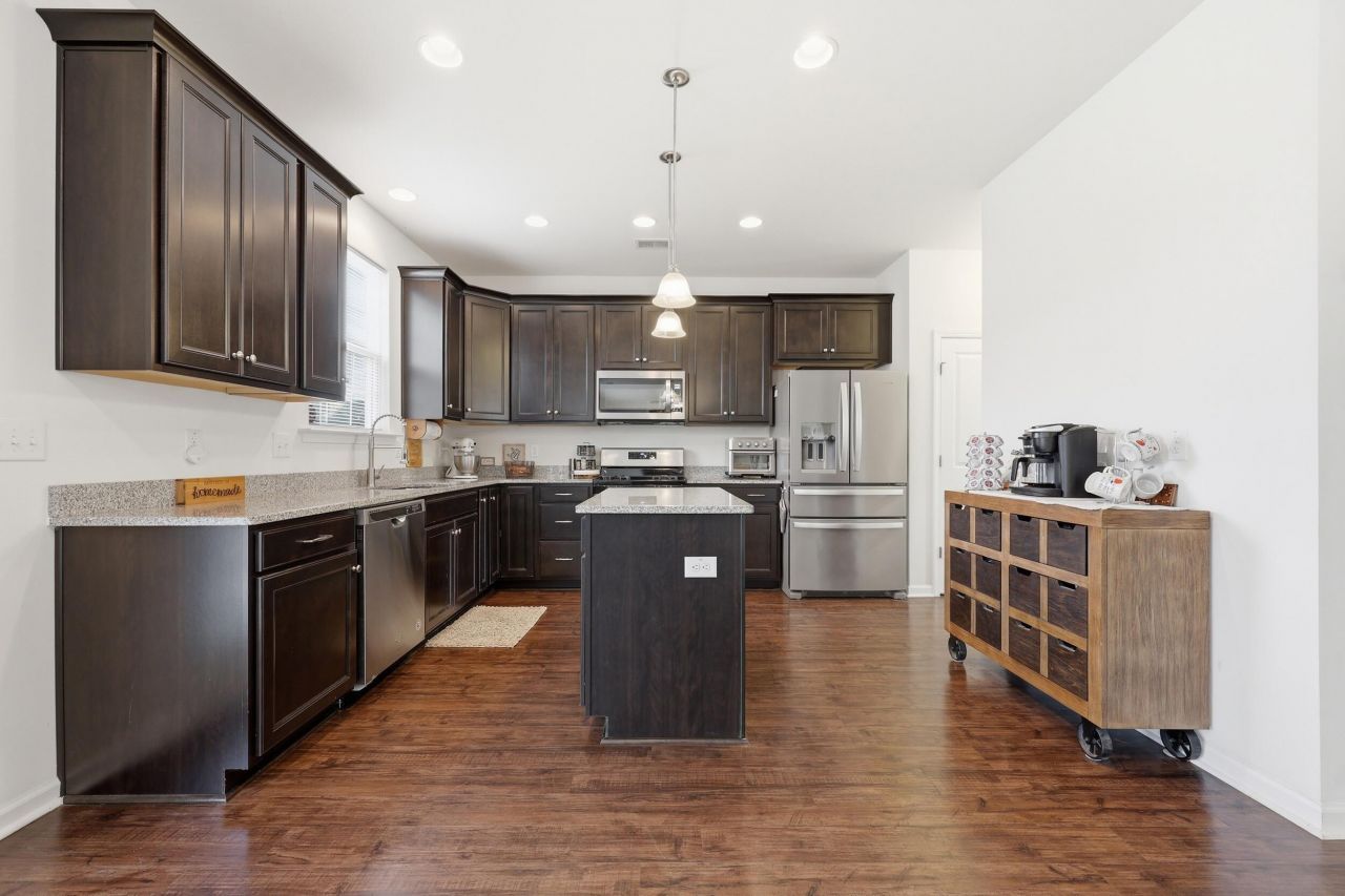 121 Sugeree Drive Photo 11