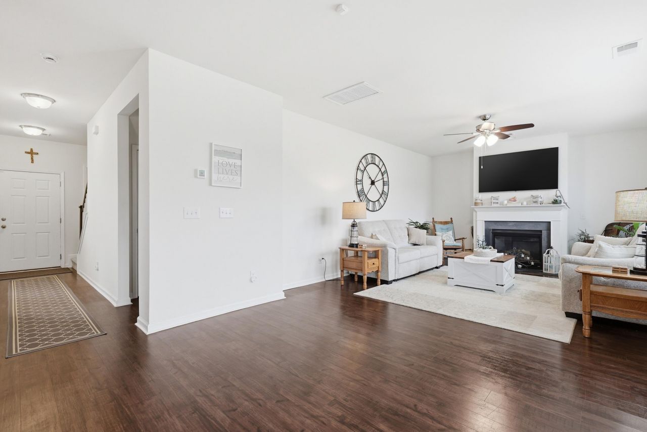 121 Sugeree Drive Photo 7