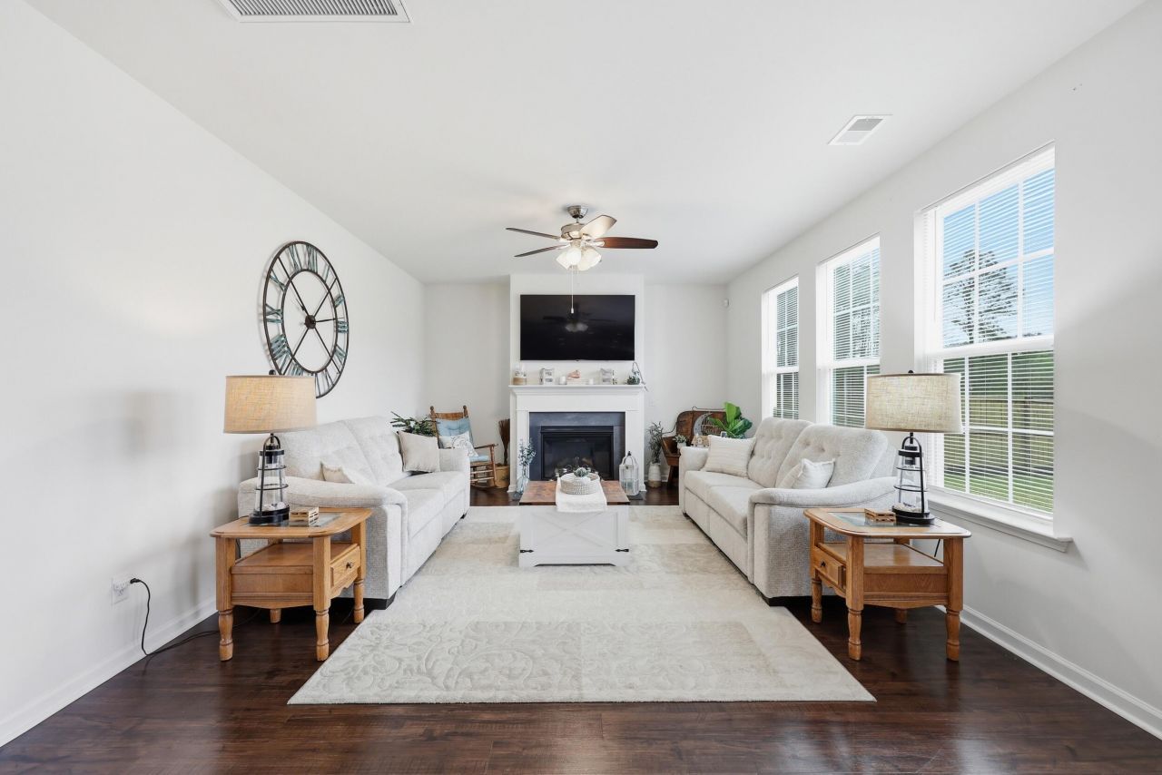 121 Sugeree Drive Photo 8