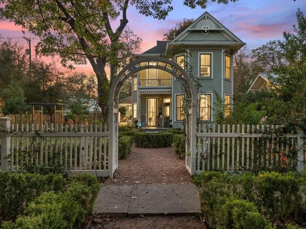 4104 Avenue F, Austin, TX 78751