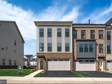 42970 TRUMAN TERRACE, ASHBURN, VA 20148