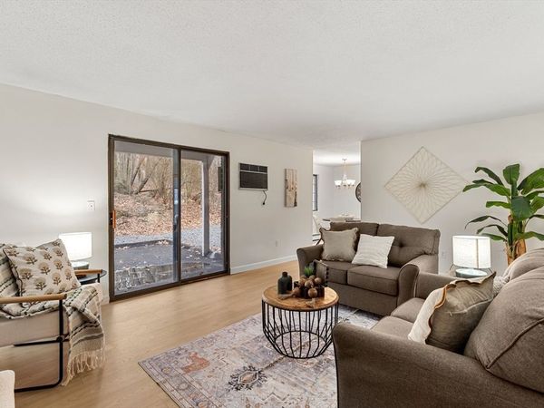 1720 Skyline Drive, Unit 15, Lowell, MA 01854