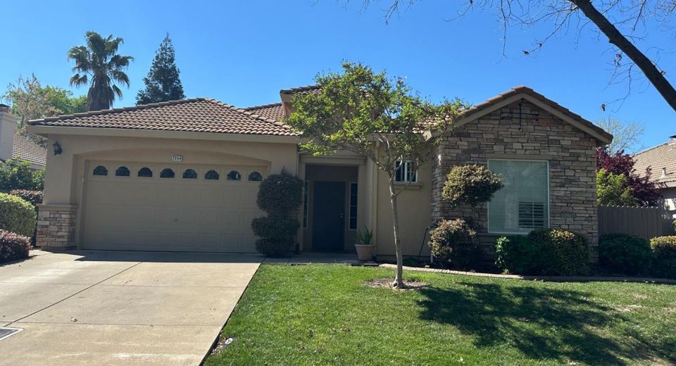 2064 Ranch Bluff Way, El Dorado Hills, CA 95762 Photo