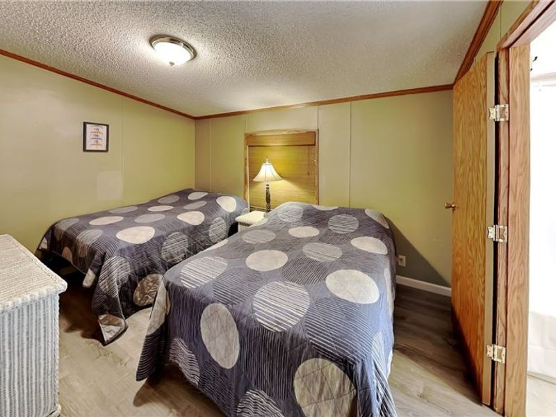 1640 Hazard S Alley, Put in Bay, OH 43456 Photo 18