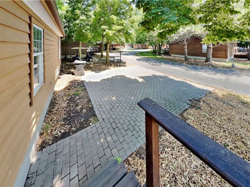 1640 Hazard S Alley, Put in Bay, OH 43456 Photo 26