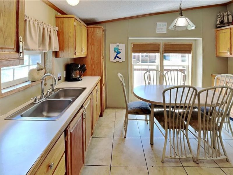 1640 Hazard S Alley, Put in Bay, OH 43456 Photo 6