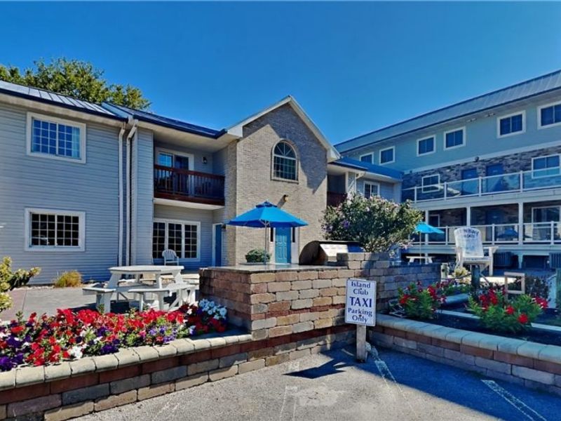 1230 Tri Motor Drive, Put in Bay, OH 43456 Photo 1