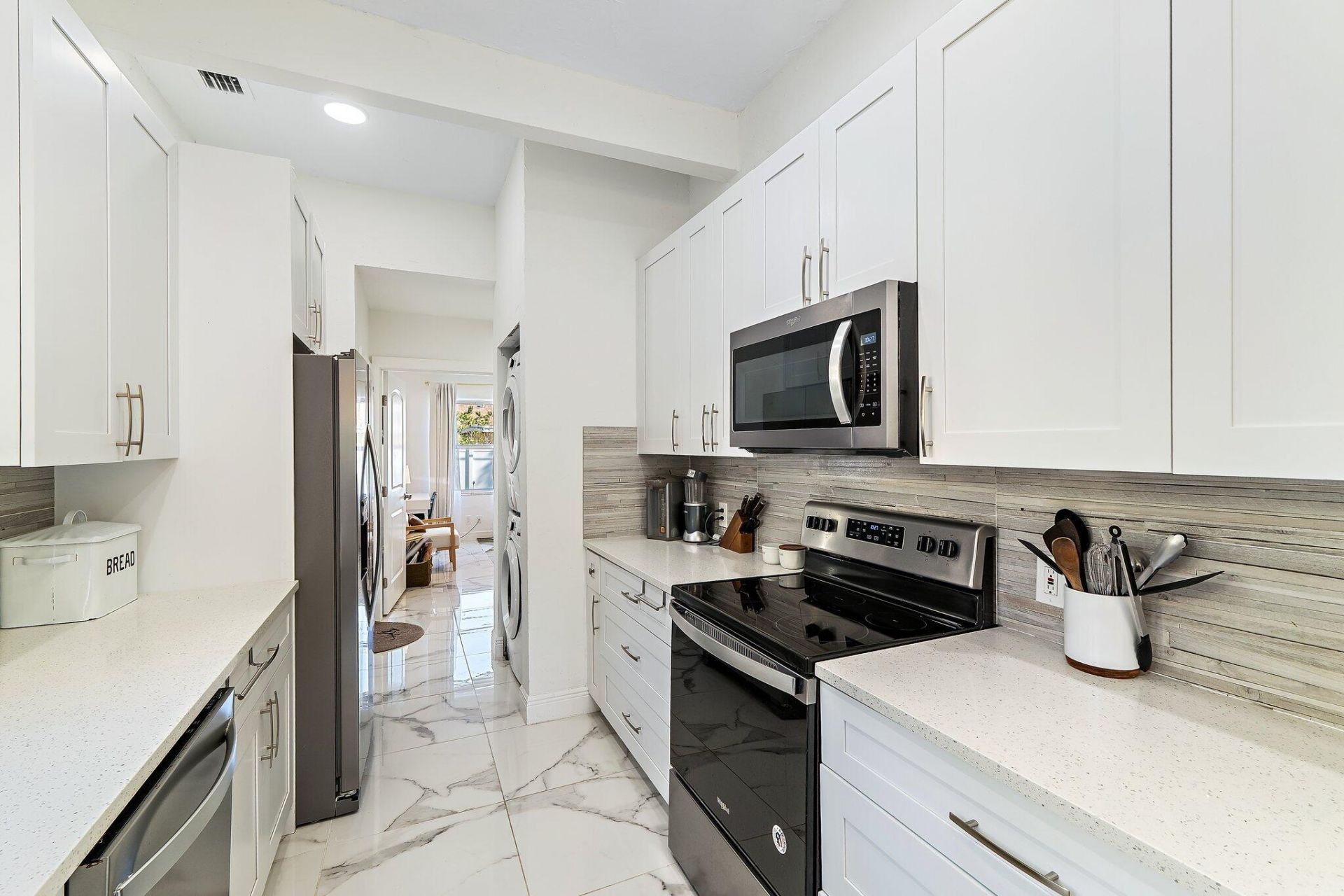 423 Avenida Alegre, West Palm Beach, FL 33405 Photo