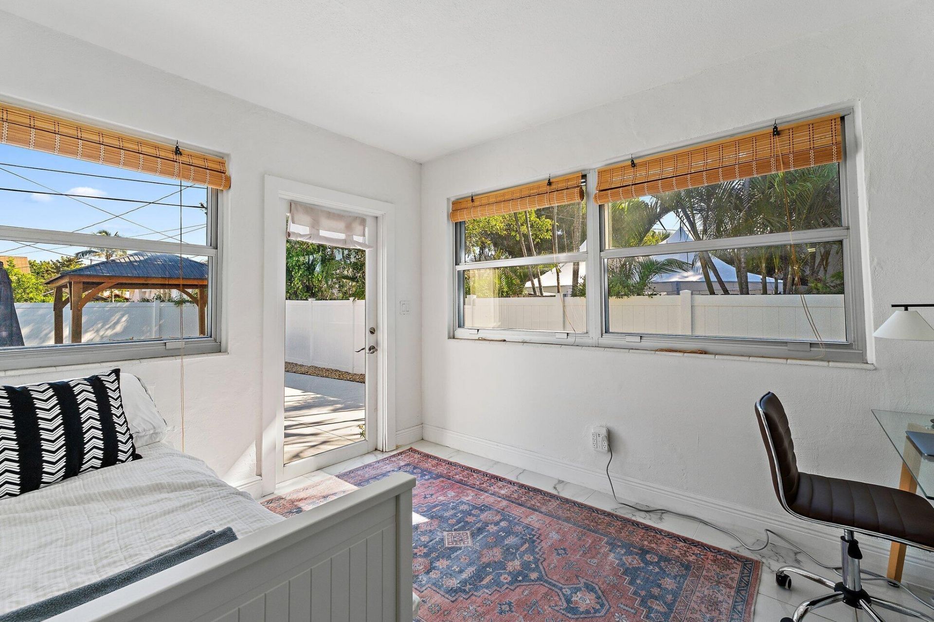 423 Avenida Alegre, West Palm Beach, FL 33405 Photo