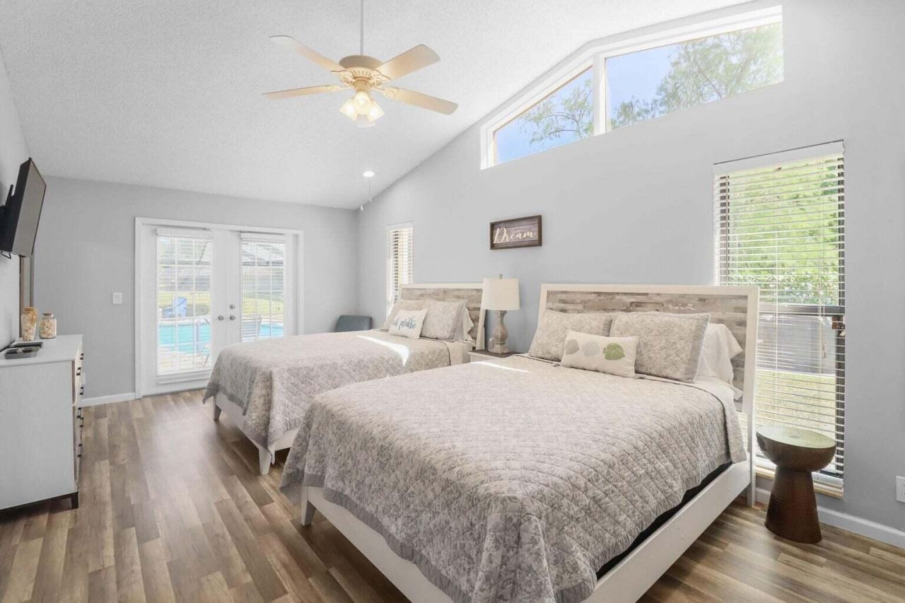 14148 Paddock Drive, Wellington, FL 33414 Photo