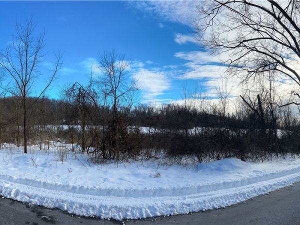 130 Henry Rd , New Stanton, PA 15672