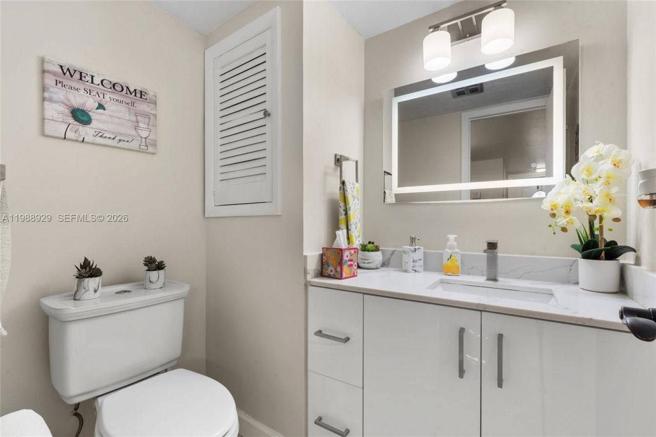 9420 S Hollybrook Lake Dr, Unit 206, Pembroke Pines, FL 33025 Photo