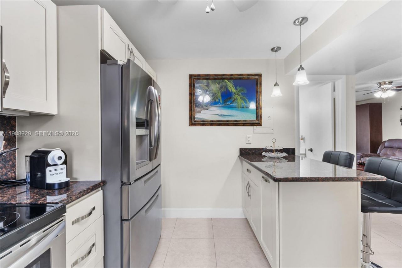 9420 S Hollybrook Lake Dr, Unit 206, Pembroke Pines, FL 33025 Photo