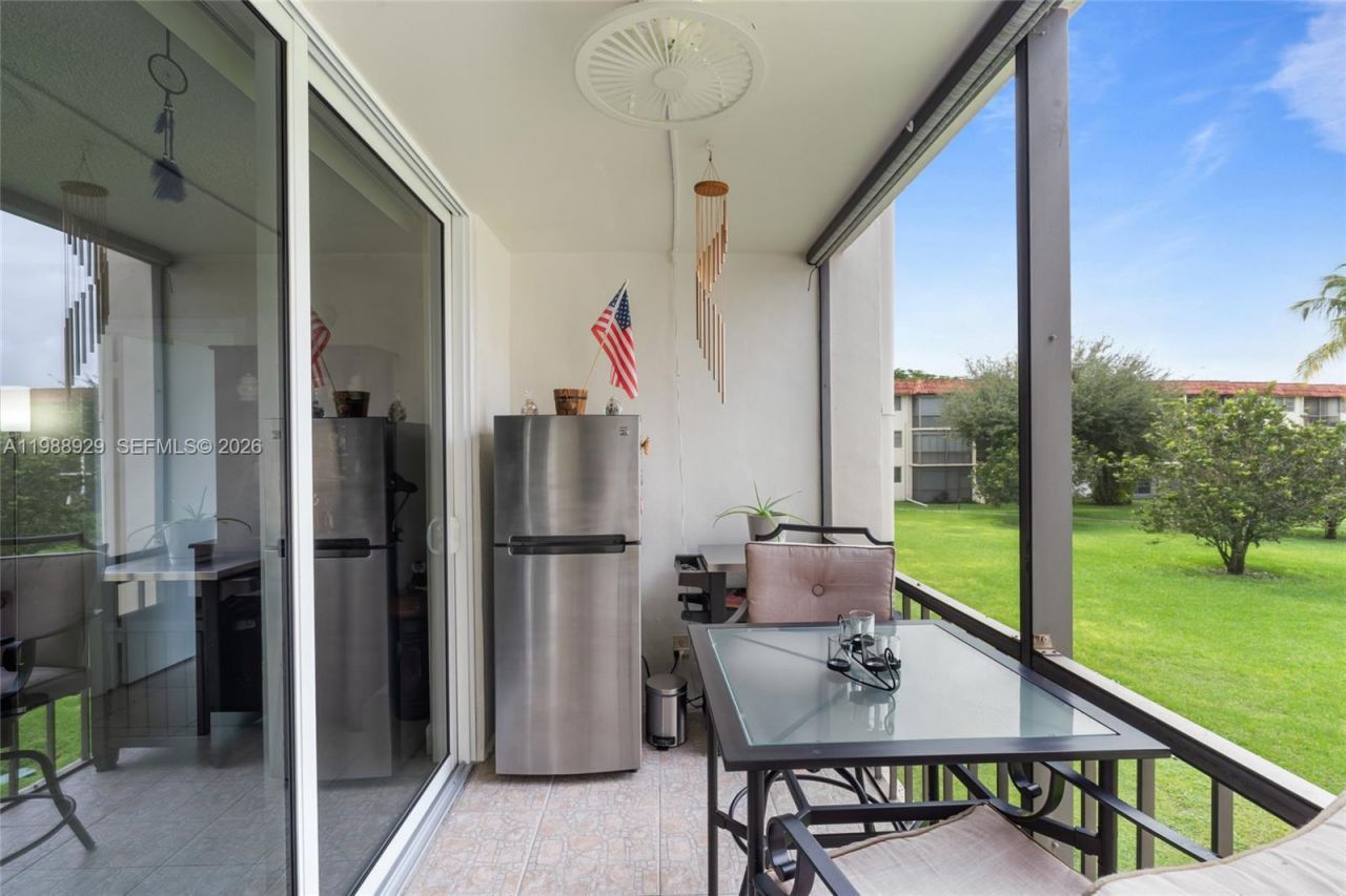 9420 S Hollybrook Lake Dr , Unit 206, Pembroke Pines, FL 33025 Photo